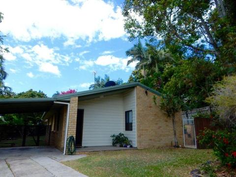 Coolum Beach 3 bedroom house for rent