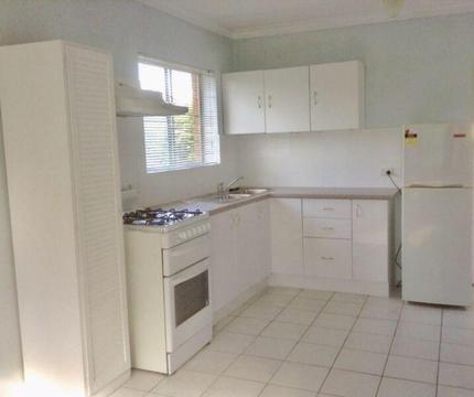 SPACIOUS 2 BEDROOM FULLY FURNISHED UNIT CLOSE TO EVERYTHING