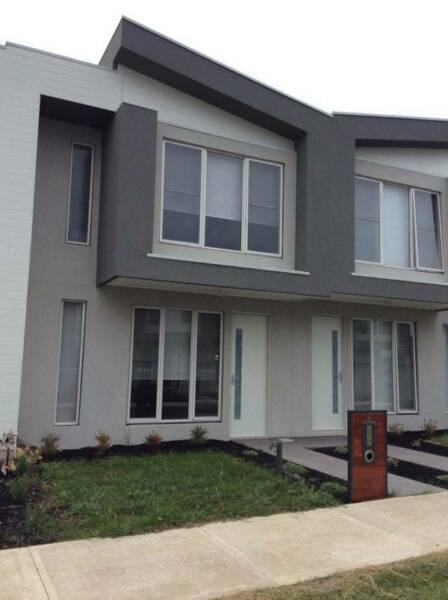 Spacious 3 Bedroom Nearly New Townhouse