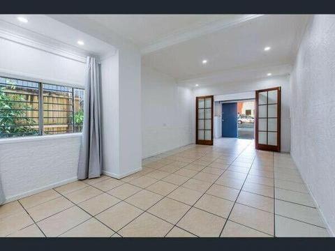 Large ground floor unit in Central Clayfield