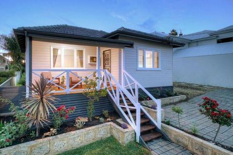 3x1 Renovated cottage Bayswater close to public transport