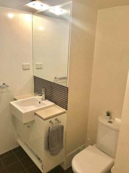Bedroom available for a couple in 92/100 Quay street BrisbaneCity