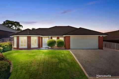 15 Richings Drive, Youngtown