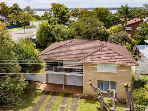 REDLAND BAY HOUSE FOR RENT