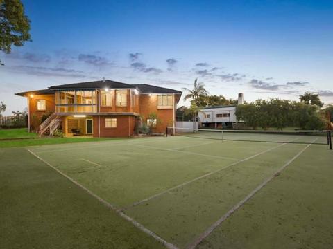 3 Bed Family Home with Tennis Court - Bevan St, Aspley