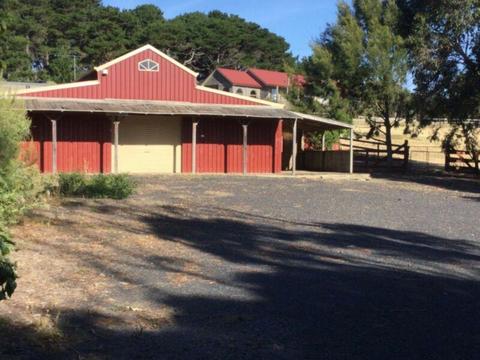 GREAT BUSINESS OPPORTUNITY - BARN FOR RENT