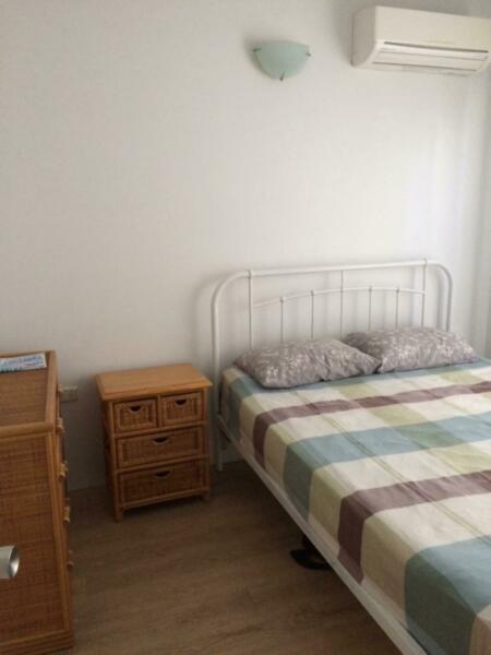 Furnished room for rent availaible