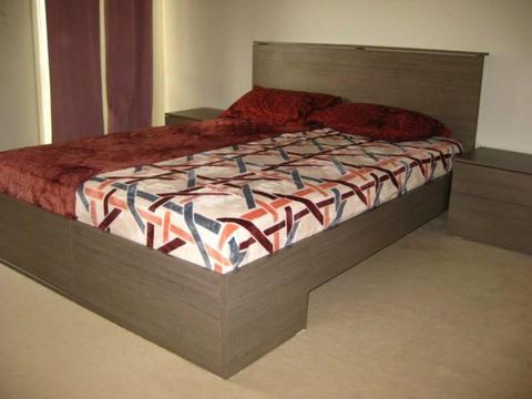 Master bedroom for rent Attached Ensuit - Walk In Robe Point Cook