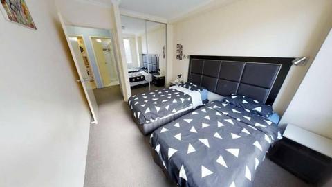 AN ALL GIRLS FLAT SHARE IN ULTIMO ONE BED SPACE AVAILABLE