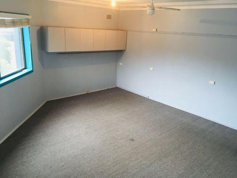 Office space for rent 25 sqm