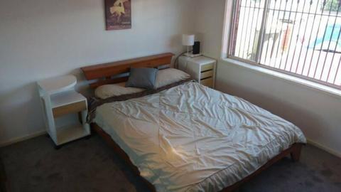 Large Room in 2BR house in Kensington