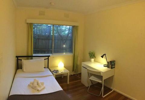 Lovely Large Single Room in Malvern! $240 pw all inc