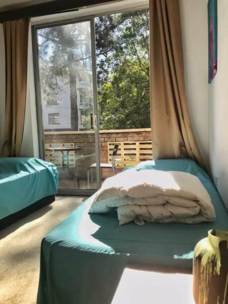 Room with balcony for 2 girls in a great 4 people apartment