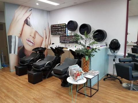 PROFITABLE HAIR SALON FOR SALE