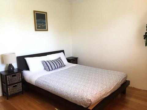 Room available in lovely share house central Byron Bay