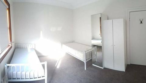 ✅DOUBLE SHARE TWIN ROOMS = Darling Harbour, Surry Hills or Chippe