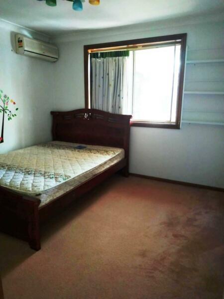 Furnished room in Telopea / Dundas walk 5mins to train Station