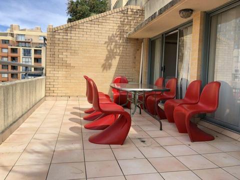Pyrmont -  Shared room for young and friendly male only