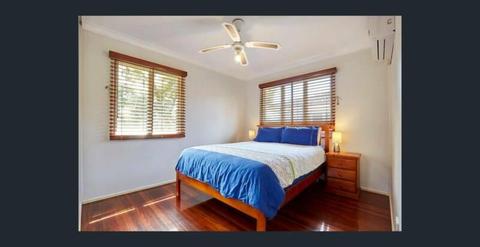 Large airconditioned room for rent at Mt Gravatt