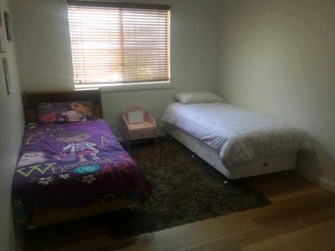 $160pw room available