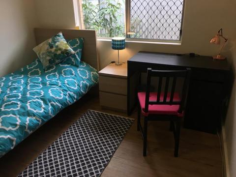 Room for Rent: 14th - 29th April Only