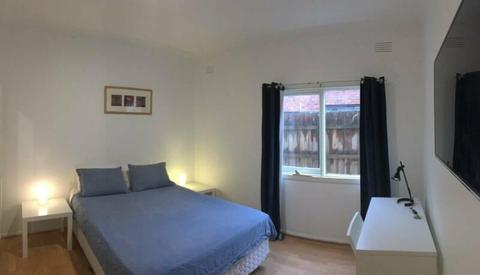 Nice & affordable couple room in Brunswick! All inc. $330 pw