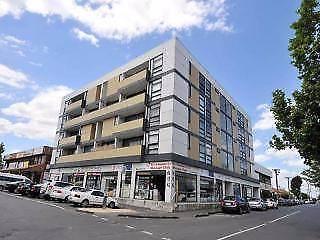 Footscray apartment- large bedroom to rent