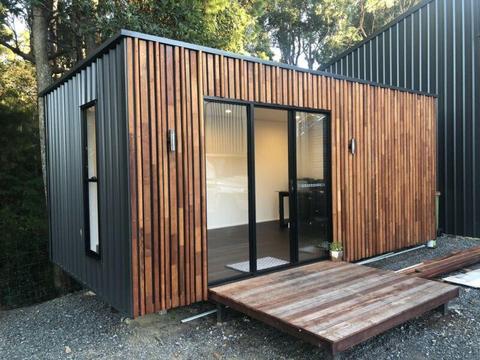 Modular / demountable / building / cabin