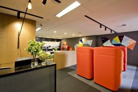 5 person Internal office located on Collins Street