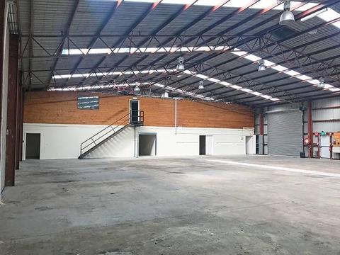 SHARED WAREHOUSE/FACTORY/OFFICE STORAGE SPACE FOR RENT/LEASE