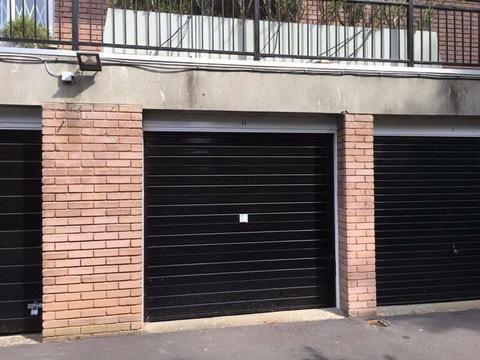 Lockup Garage Space near Macquarie Uni / Hospital for Rent