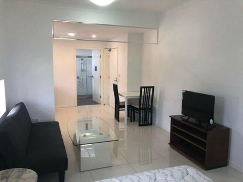 Furnished oversize Studio apartment near St Leonard station