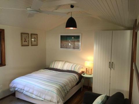 Granny flat fully furnished $290 utilities incl