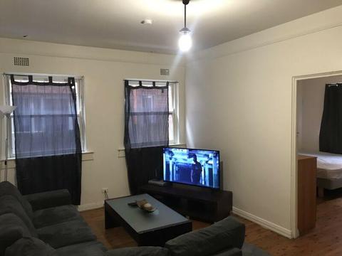 Two bedroom flat furnished for lease in Bondi
