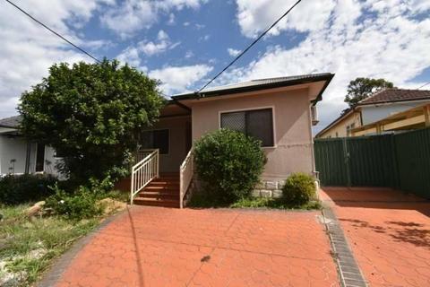 FOR LEASE, 84 Rose St Sefton, 4 BEDS, $650 P/W
