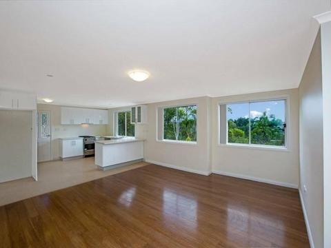 2 BR Semi-detached House - Hornsby -Rent includes bills