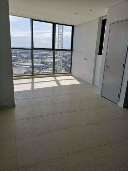Modern Brand New One Bed Room Apartment with View and Gym
