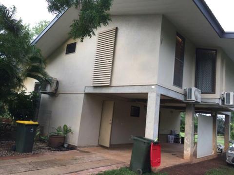 3 bedroom split level grollo house for rent by owner