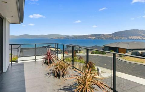 Brilliant Water View! Midway Point Modern House for Rent