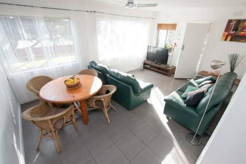 ST KILDA 3 BR APARTMENT FOR 3-7 PERSONS, ALL BILLS AND WI-FI INCL