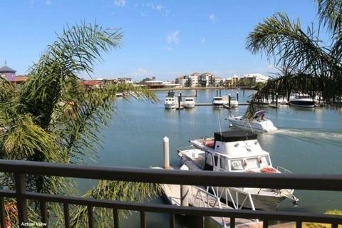 Waterfront Townhouse with Boat mooring for Lease