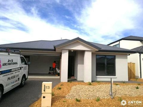 Huckleberry Street Point Cook 4 Bedrooms House for rent