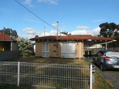 Neat and tidy 3 bedroom home! Bushby Road Midvale