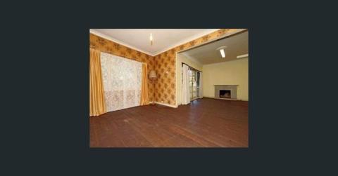 For let in Gosnells very large house 5x2 separate living area