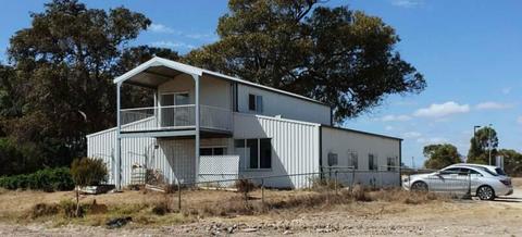 Double Story Home Baldivis, 5Bdrm 1Bath, 5 Acre, Pets OK