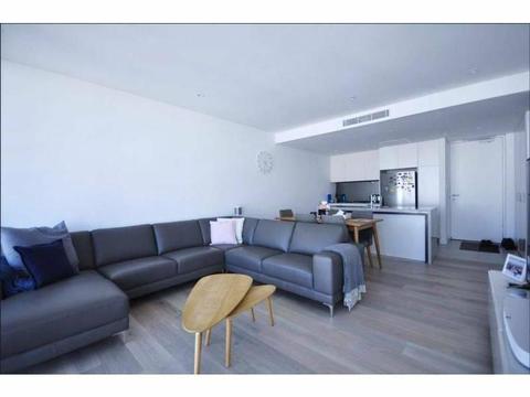 Near New Luxury 2 Bedroom Modern Apartment, Great Living Quality