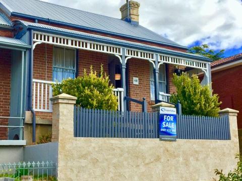 Goulburn semi detached within easy walk to town