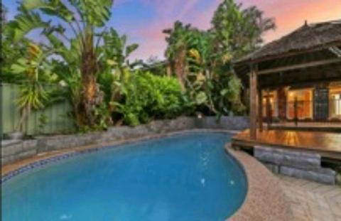 Large 5 Bedroom Family Home Near the Beach- Tropical Oasis