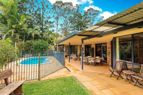 5 acres with House, Pool and Studio Minutes to Lismores CBD
