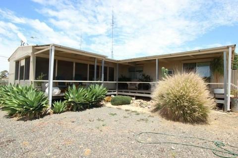 BLANCHETOWN HOUSE FOR SALE IN SA RIVER MURRAY TOWN